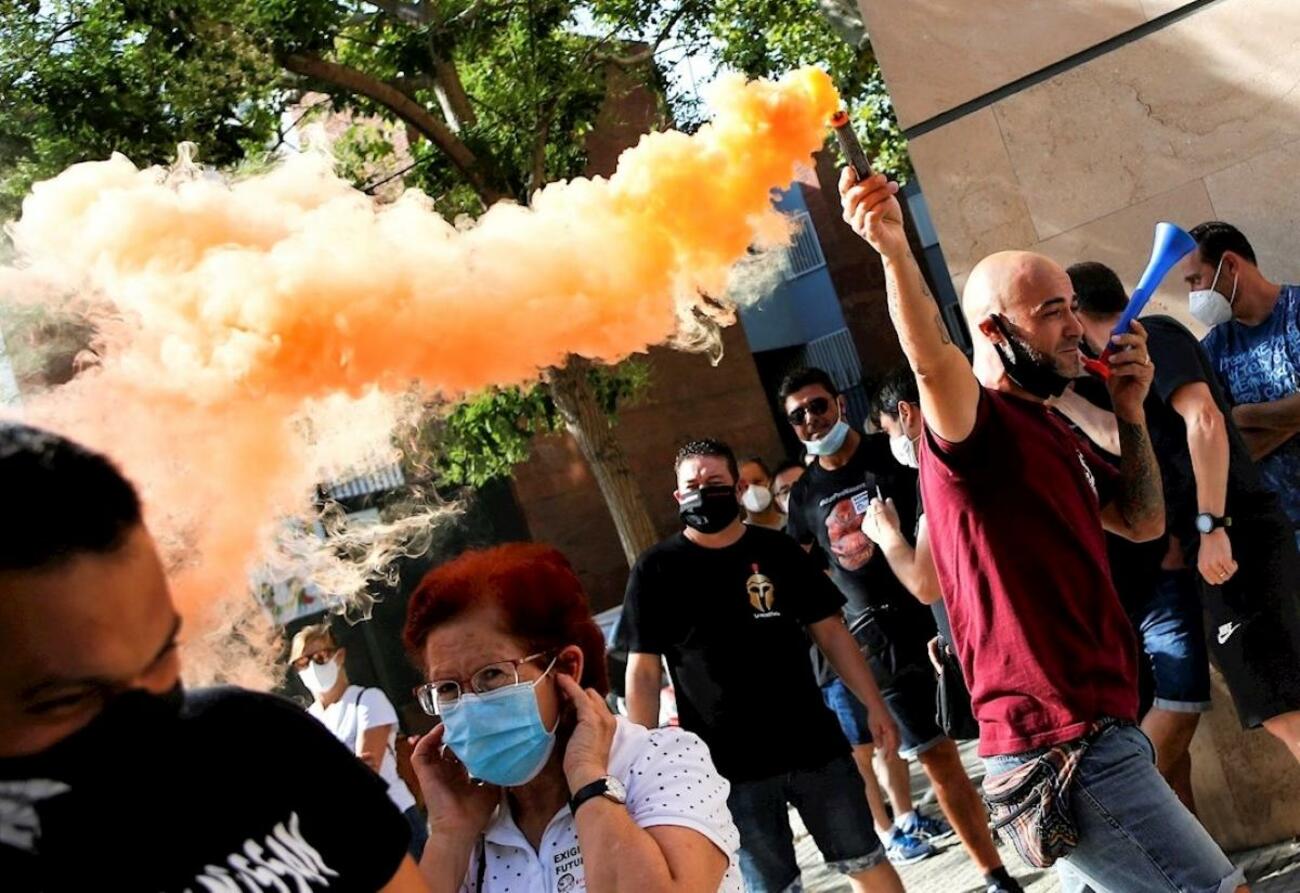 Protesta de los trabajadores de Nissan durante la negociación del ERE / EFE / QUIQUE GARCÍA