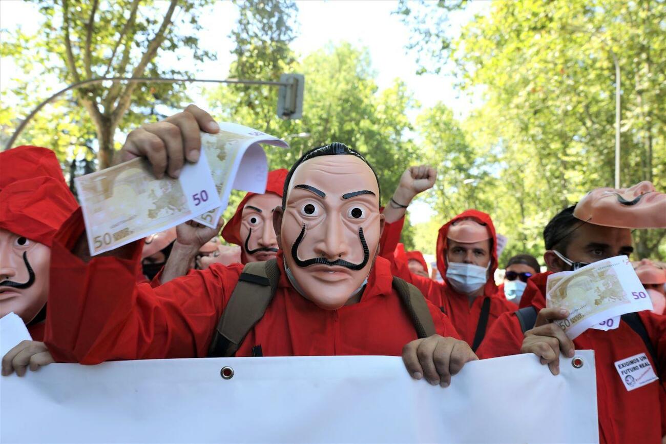 Trabajadores de Nissan disfrazados como personajes de la Casa de Papel, en Madrid / MARTA FERNÁNDEZ / EP Trabajadores de Nissan disfrazados como personajes de la Casa de Papel, en Madrid / MARTA FERNÁNDEZ / EP