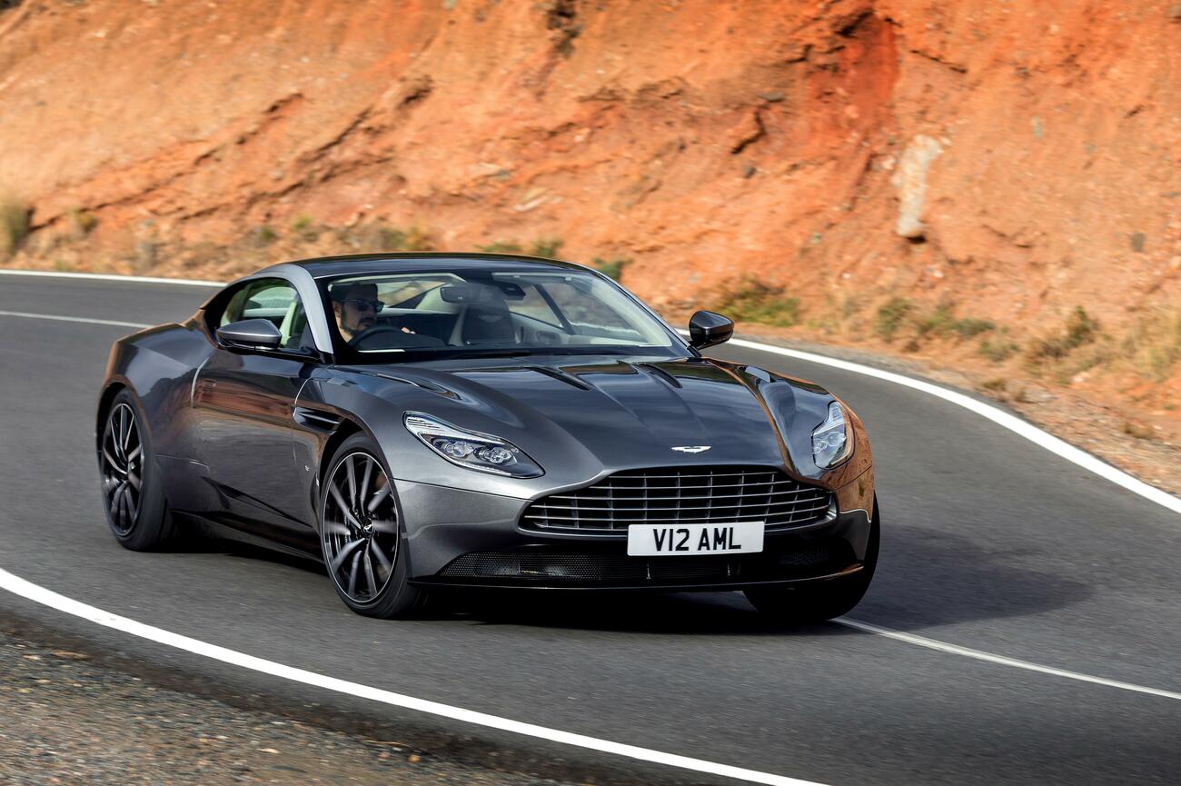 Aston Martin DB11 / AM Aston Martin DB11 / AM