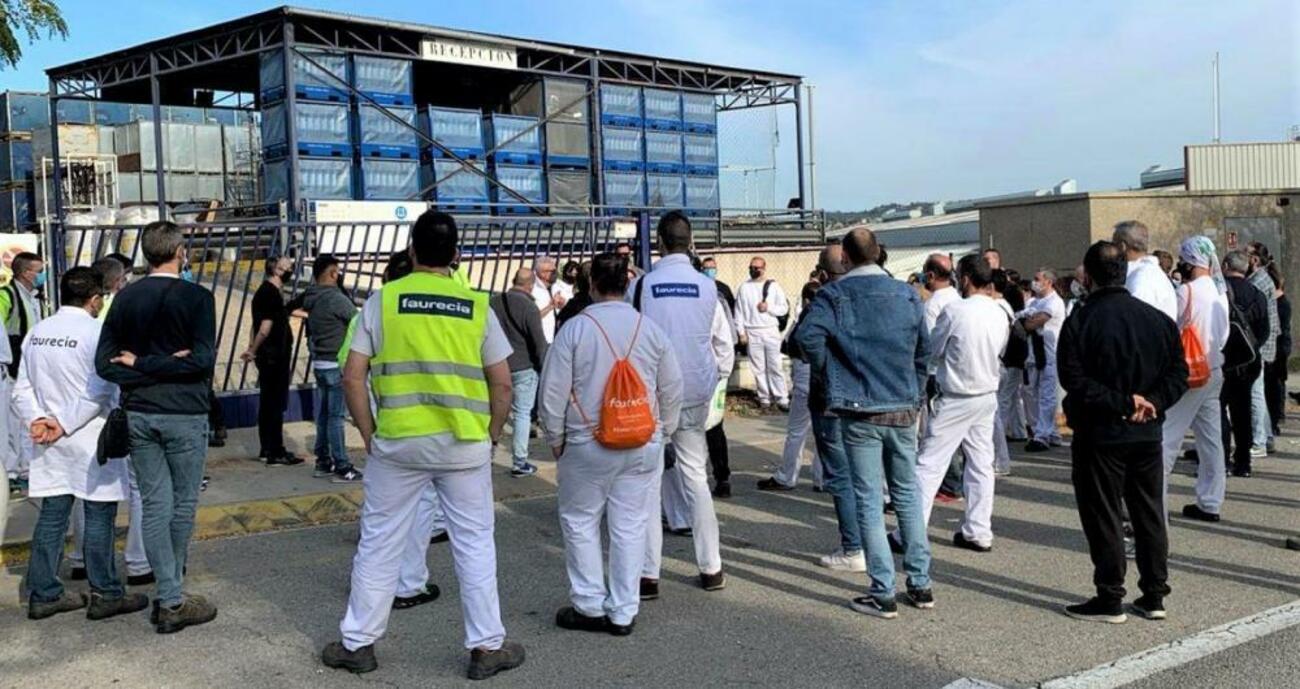   Protesta de trabajadores de Faurecia de Abrera / CCOO