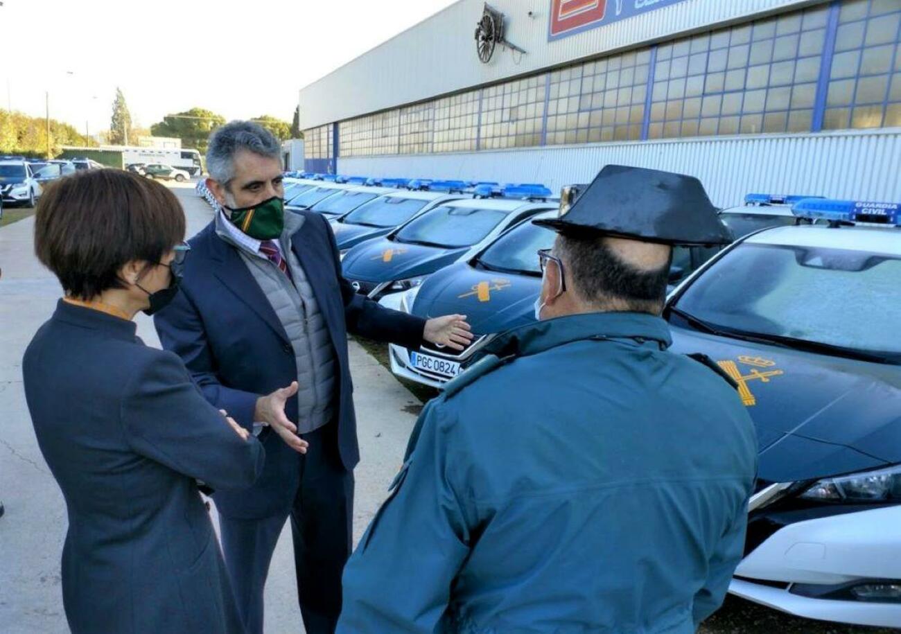 Coches eléctricos del modelo Nissan Leaf comprados por la Guardia Civil / GC