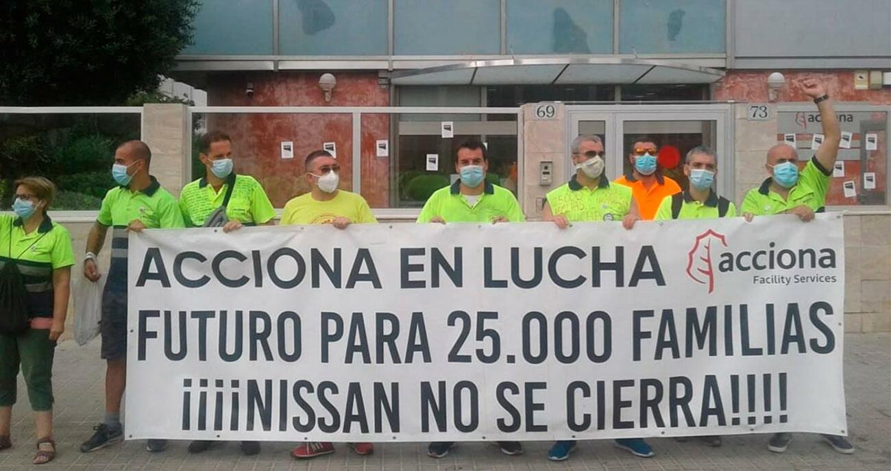 Trabajadores de Acciona en una acción de protesta contra los despidos en agosto / EUROPA PRESS