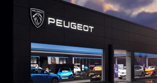 El nuevo símbolo de Peugeot en un concesionario / PEUGEOT El nuevo símbolo de Peugeot en un concesionario / PEUGEOT