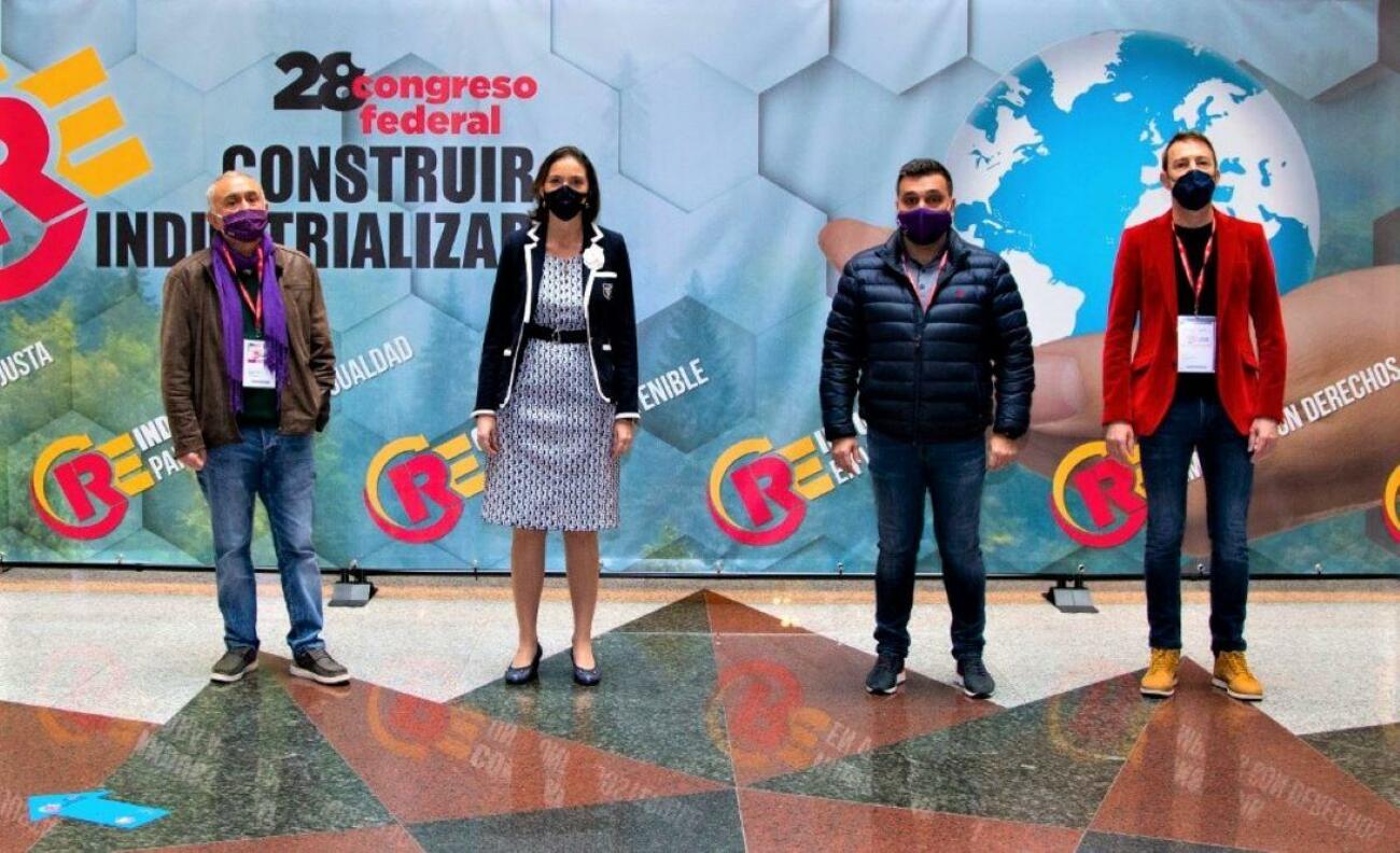 Reyes Maroto con Matías Carnero (derecha), presidente del comité de Seat, y Pepe Álvarez / FICA UGT