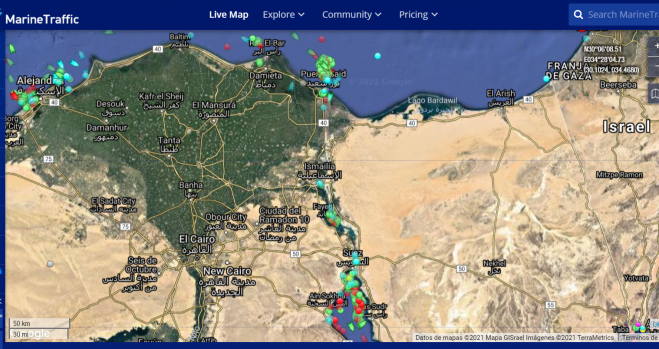 Mapa de seguimiento de buques en el canal de Suez