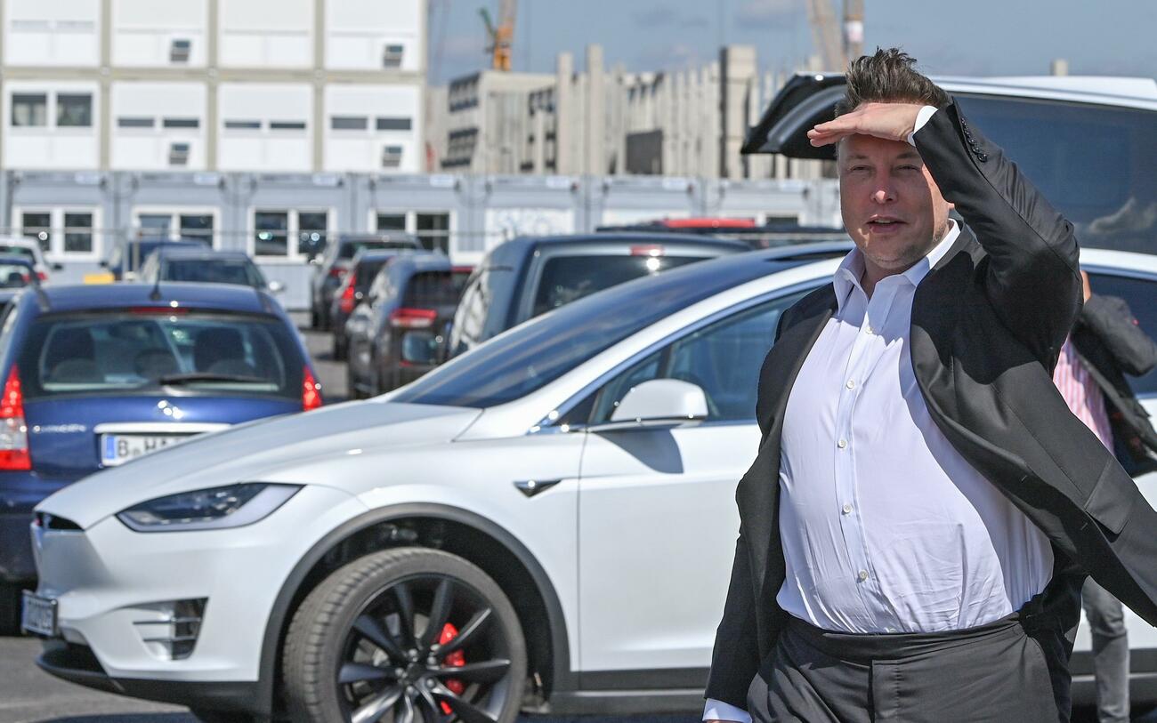 Tesla sufre más por el cambio de modelos que por Elon Musk