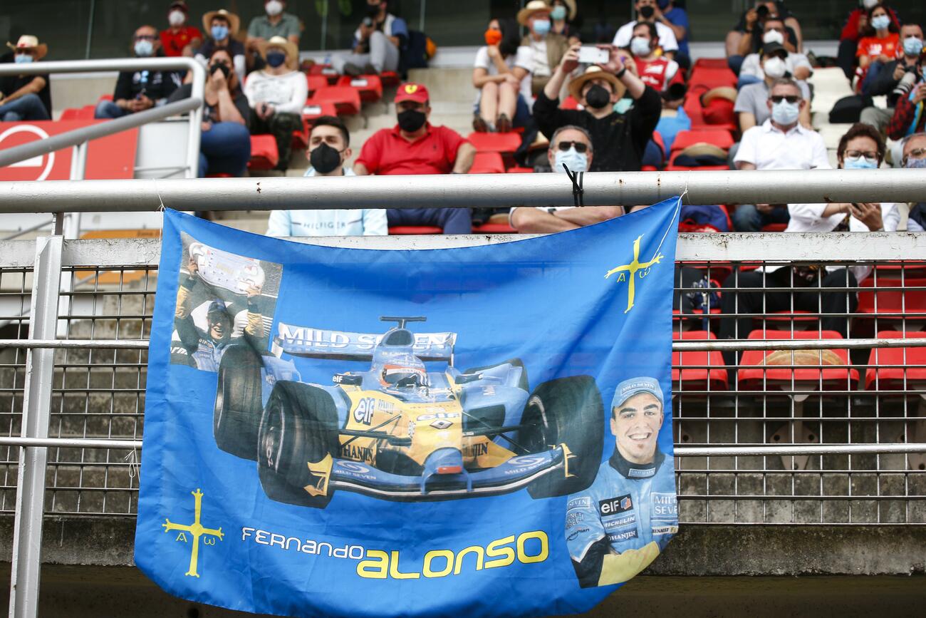 Algunos de los 1.000 espectadores de la F1 en Montmeló / AFP7 / EUROPA PRESS Algunos de los 1.000 espectadores de la F1 en Montmeló / AFP7 / EUROPA PRESS