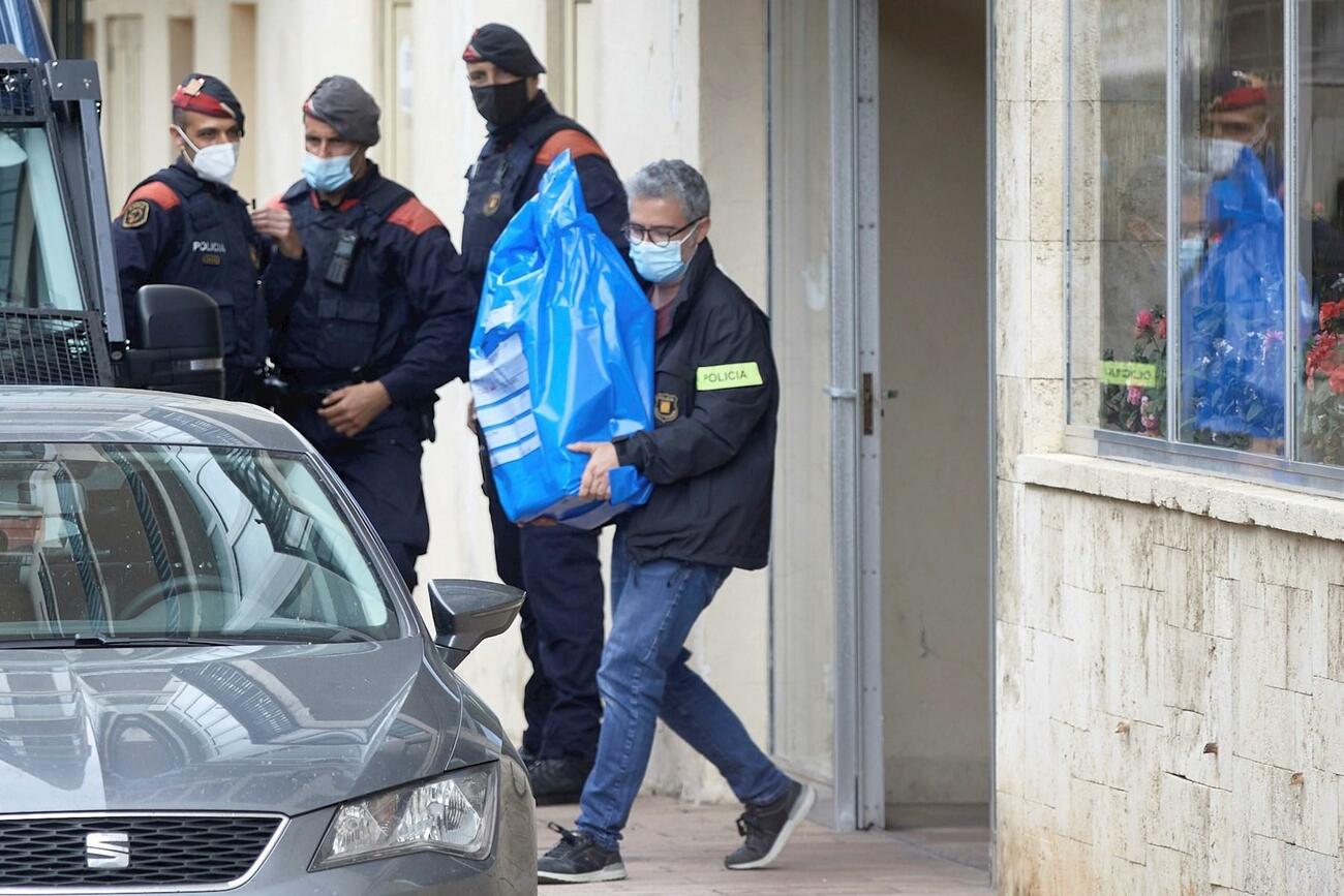 Uno de los registros de la red de falsificación de carnés de conducir / EFE