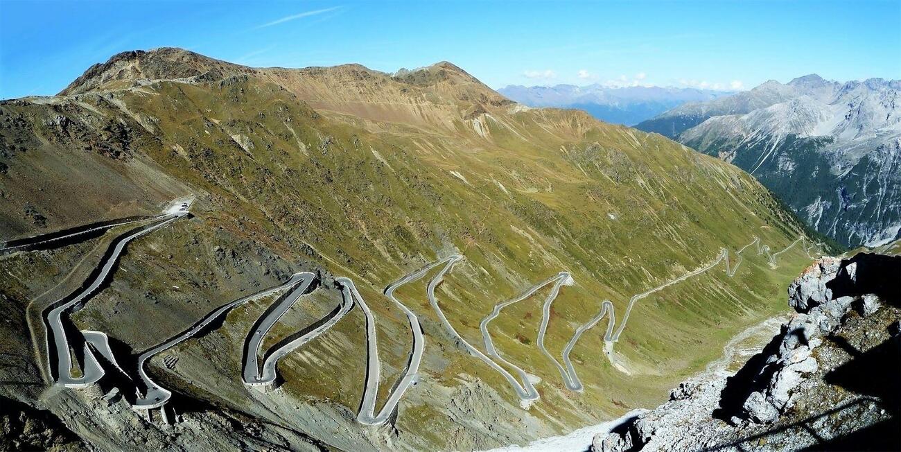 Carretera del paso de Stelvio en Italia / PIXABAY
