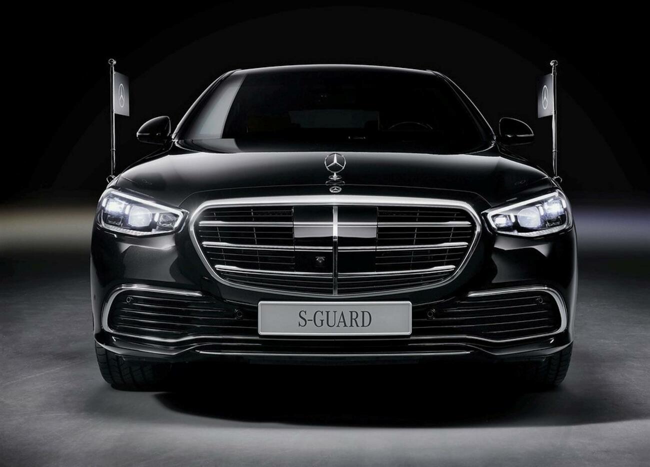Limusina blindada Mercedes S Guard / MERCEDES Limusina blindada Mercedes S Guard / MERCEDES