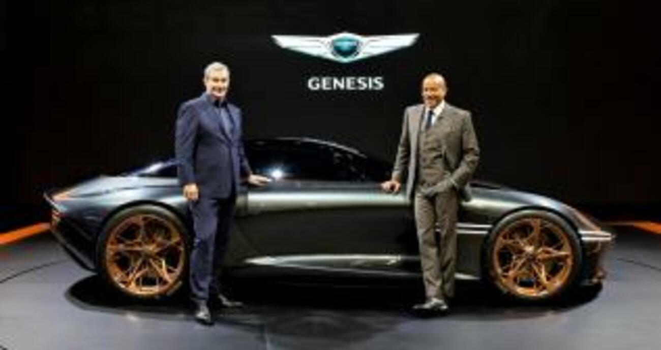 Luc Donckerwolke (izquierda), jefe de diseño de Hyundai y Genesis / HYUNDAI Luc Donckerwolke (izquierda), jefe de diseño de Hyundai y Genesis / HYUNDAI