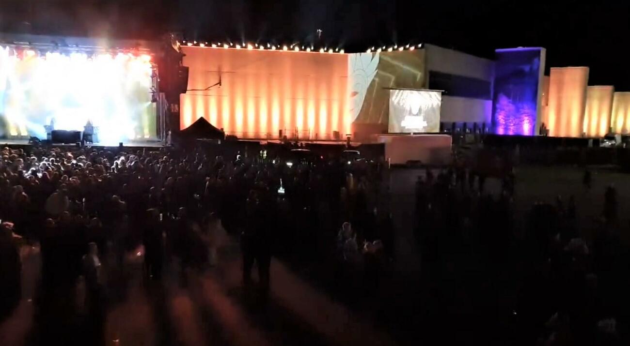 Fiesta en la fábrica de Tesla en Berlín