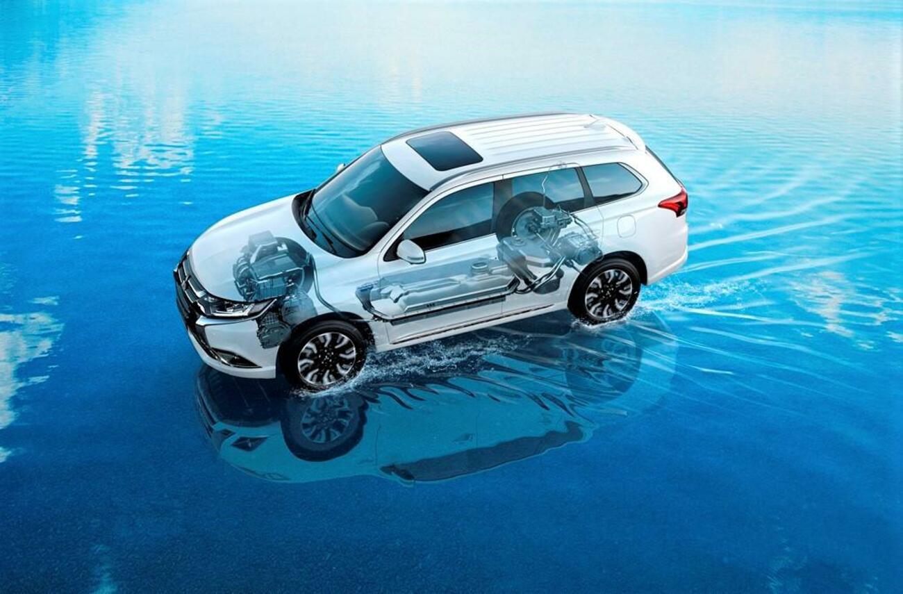Mitsubishi Outlander PHEV híbrido enchufable / MITSUBISHI