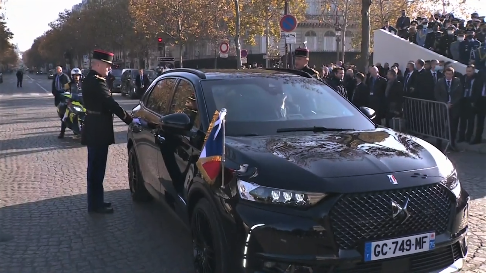 Nuevo coche oficial de Macron, un DS7