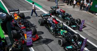 Coches de Mercedes y Red Bull en el GP de F1 de Brasil / FLORENT GOODEN / AFP7 / EUROPA PRESS