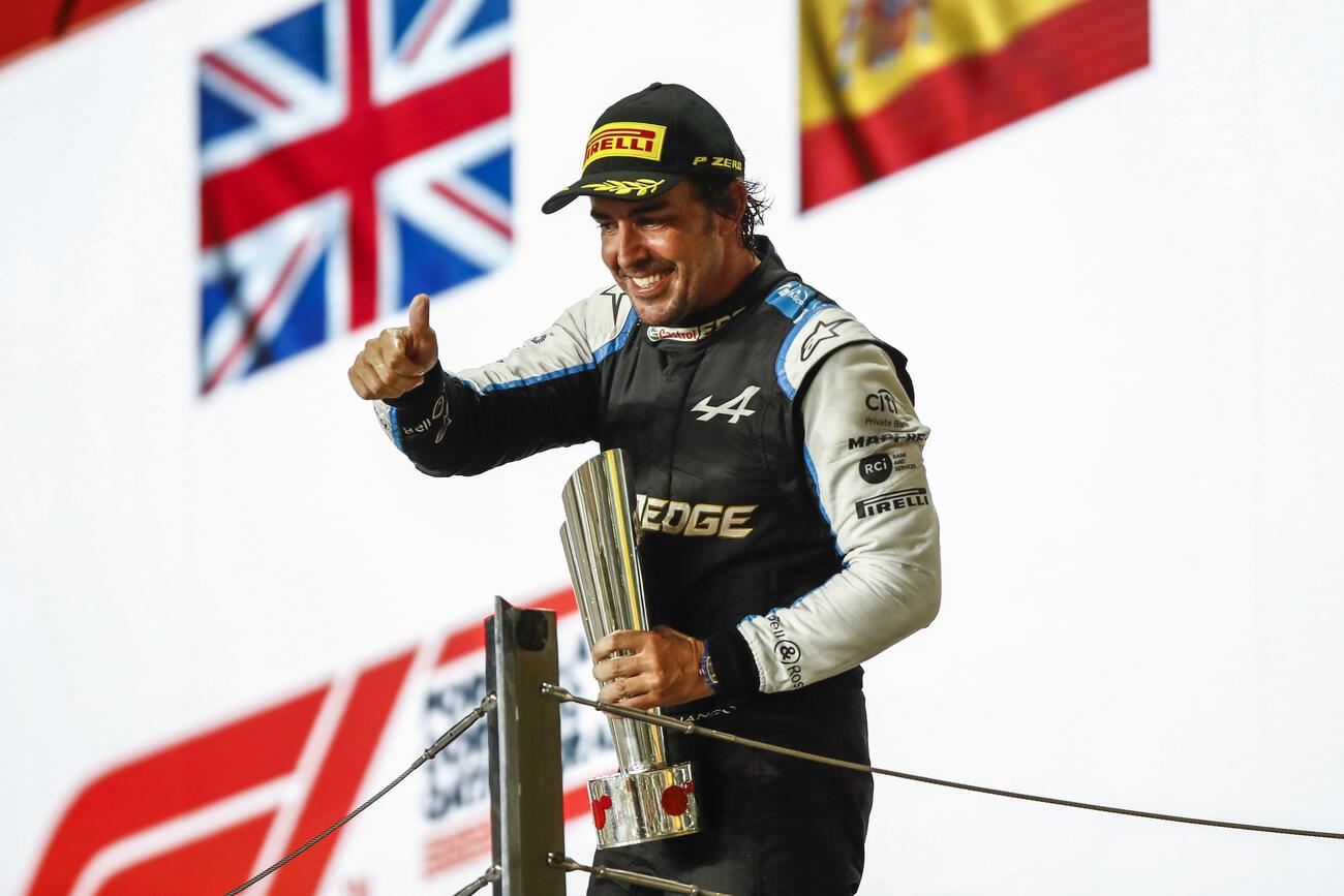 Fernando Alonso celebra su tercer puesto en la F1 en Qatar / XAVI BONILLA / AFP7 / EUROPA PRESS Fernando Alonso celebra su tercer puesto en la F1 en Qatar / XAVI BONILLA / AFP7 / EUROPA PRESS