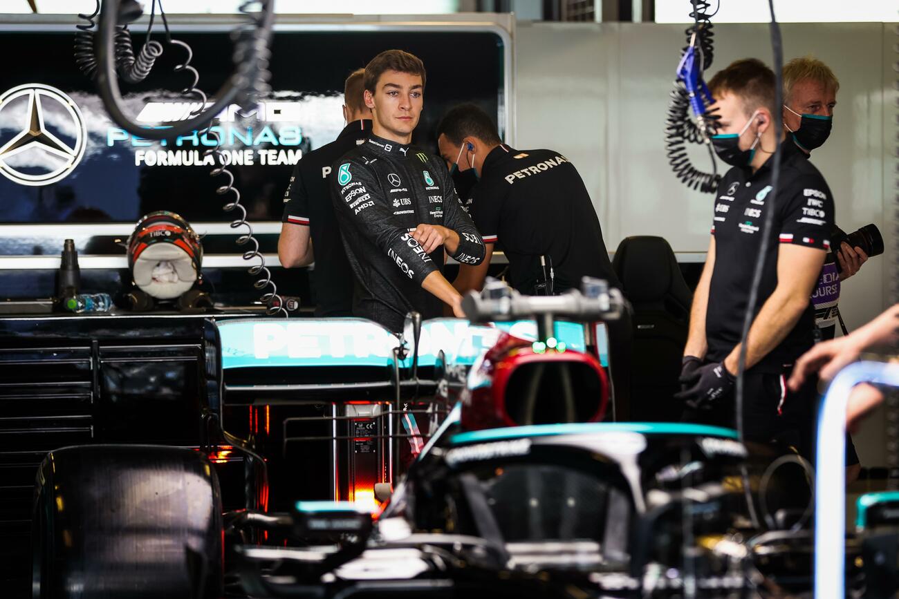 George Russel, en el box de Mercedes en los entrenamientos de F1 en Abu Dhabi / ANTONIN VINCENT / AFP7 / EUROPA PRESS George Russel, en el box de Mercedes en los entrenamientos de F1 en Abu Dhabi / ANTONIN VINCENT / AFP7 / EUROPA PRESS