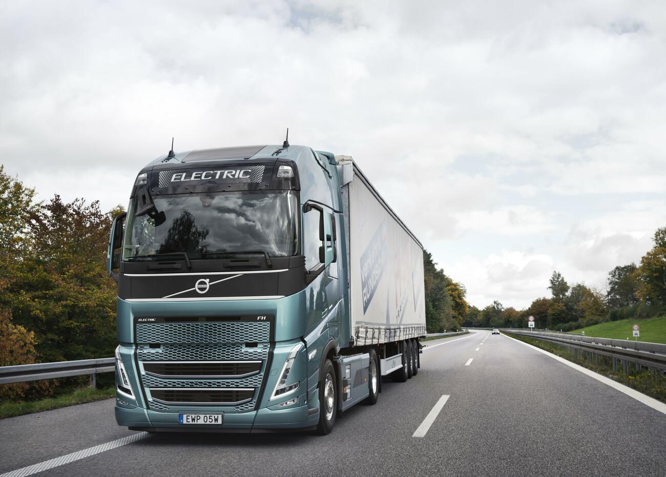 Prueba de un camión eléctrico en Alemania / VOLVO
