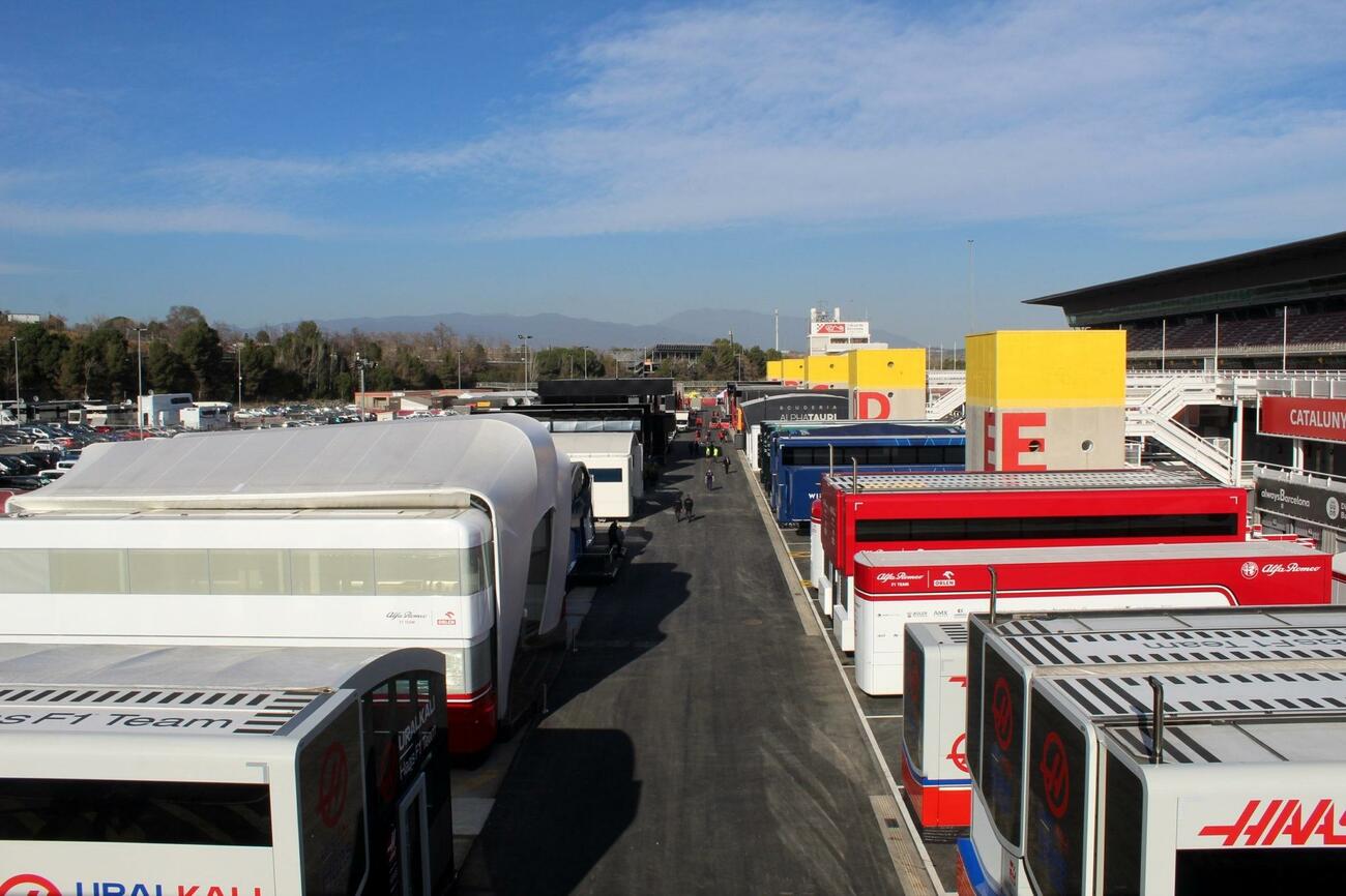El Paddock del circuito de Montmeló / CIRCUIT