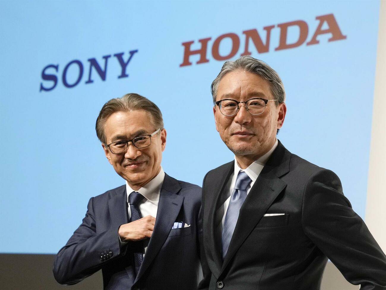 Los presidentes de Sony y Honda presentan su acuerdo / EFE / EPA / KIMIMASA MAYAMA Los presidentes de Sony y Honda presentan su acuerdo / EFE / EPA / KIMIMASA MAYAMA