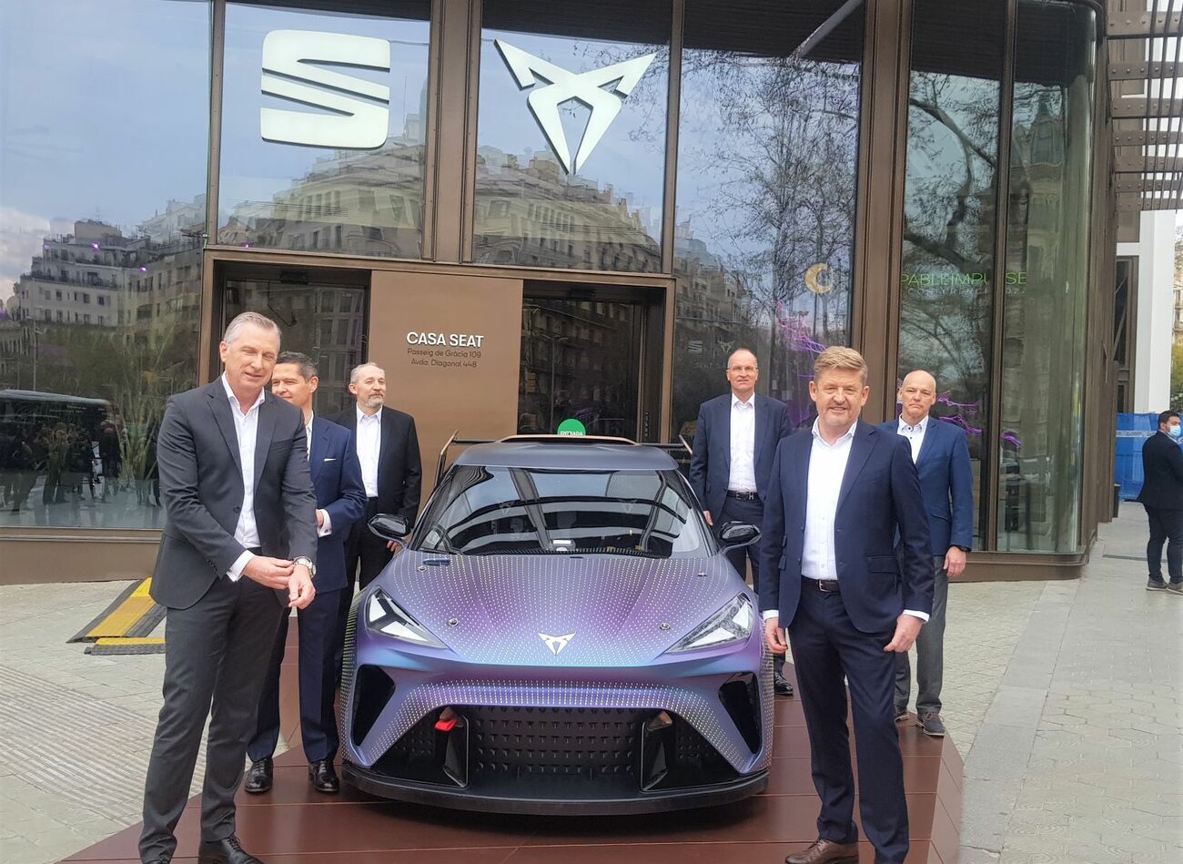 Wayne Griffiths, presidente de Seat, y el resto de dirección