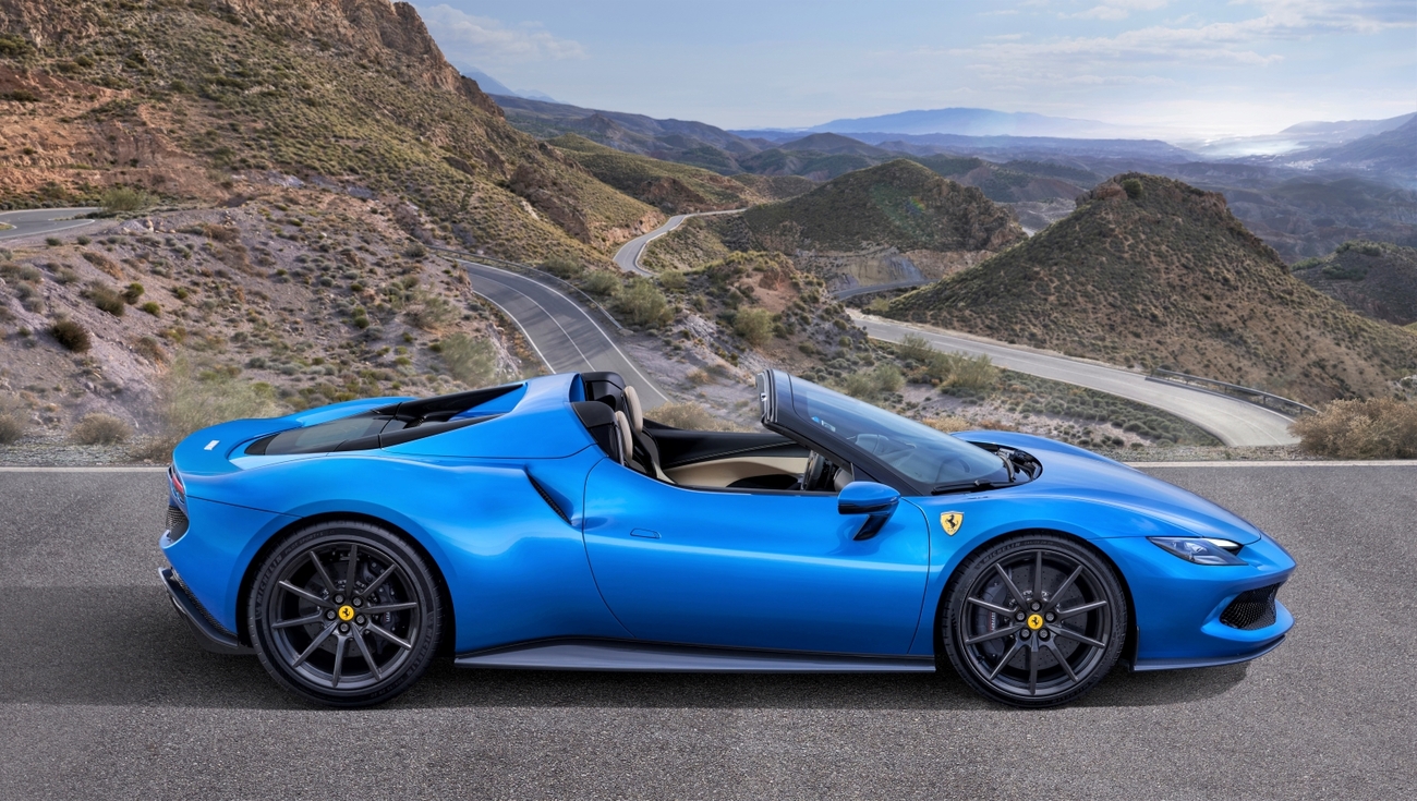 Nuevo Ferrari 296 GTS / FERRARI