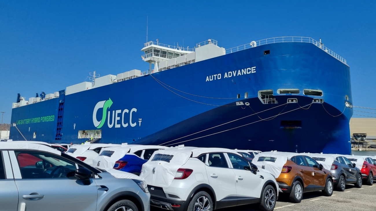 Un buque electrificado para transportar 3.600 coches