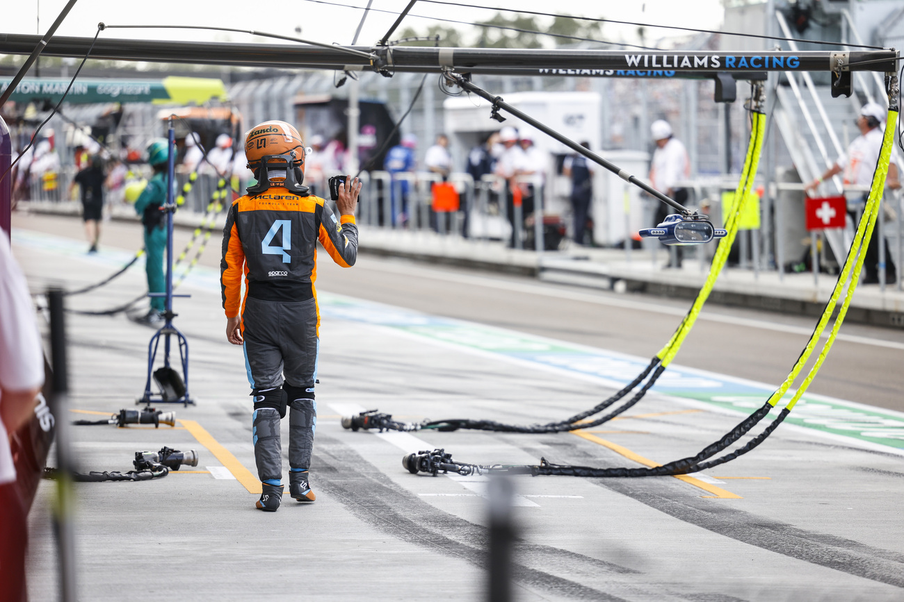Lando Norris después de su retirada en la F1 en Miami / JULIEN DELFOSSE / AFP7 / EUROPA PRESS