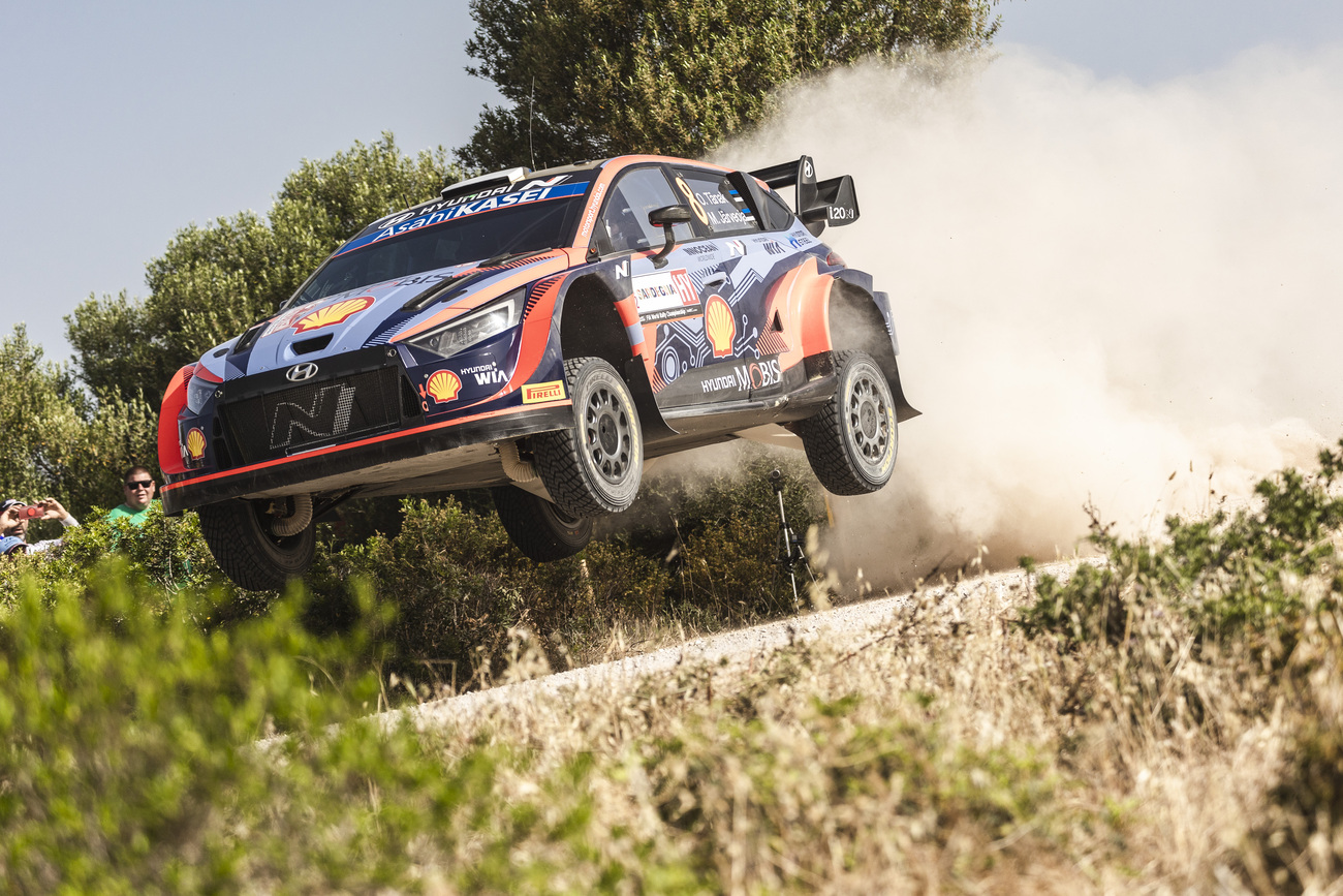 Tanak corre en el Rally de Cerdeña que ganó / NIKOS KATIKIS / EUROPA PRESS