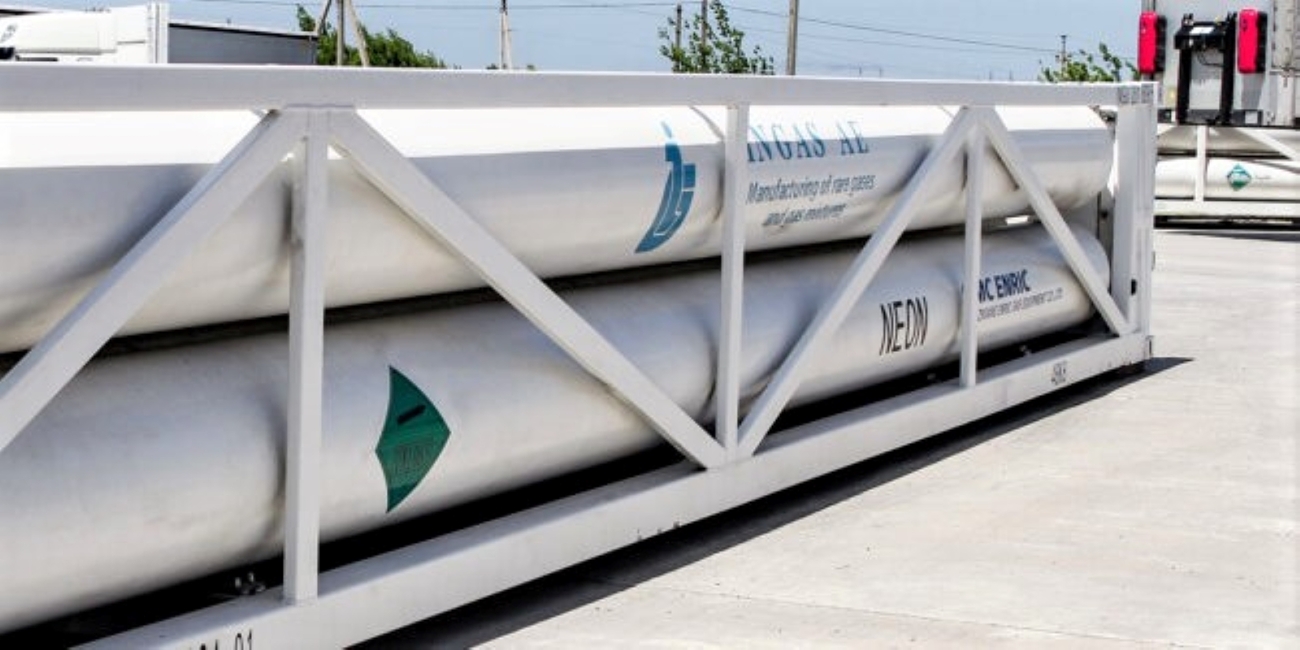 Contenedores de gas neón de la empresa ucraniana Ingas Contenedores de gas neón de la empresa ucraniana Ingas