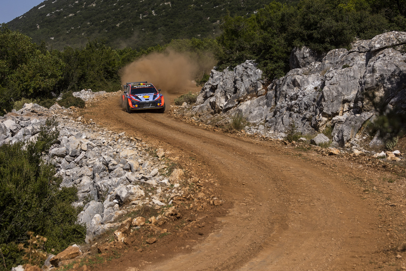 Neuville en el Rally de Grecia