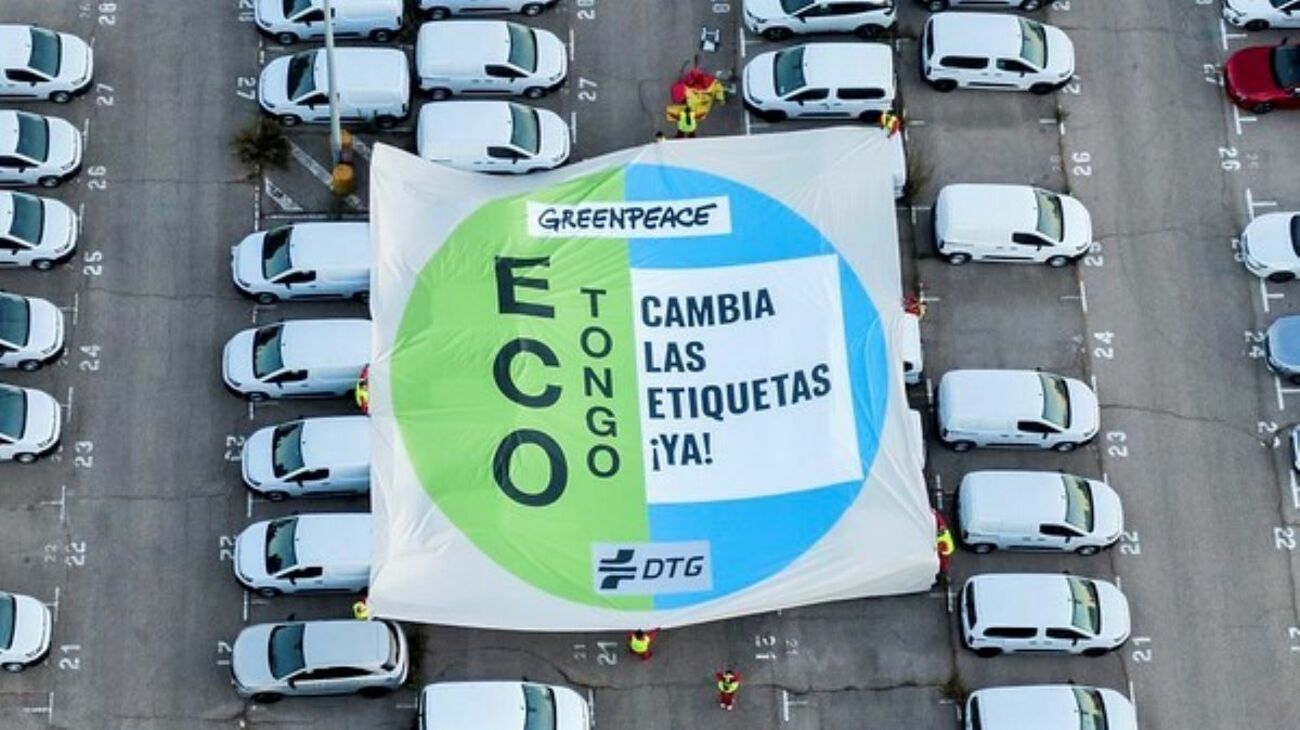 Protesta de Greenpeace contra las etiquetas de la DGT