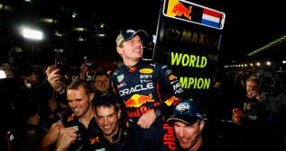 Verstappen celebra que es campeón de F1 / FLORENT GOODEN / EUROPA PRESS Verstappen celebra que es campeón de F1 / FLORENT GOODEN / EUROPA PRESS