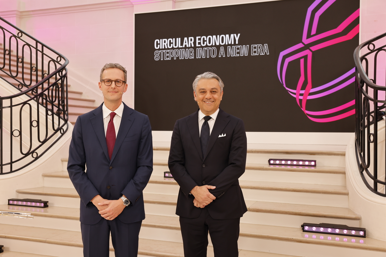 Jean Philippe Bahuaud y Luca de Meo presentan The Future is Neutral / RENAULT