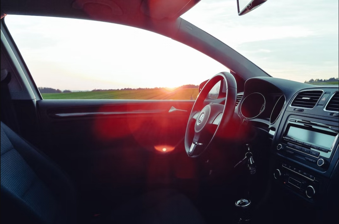Interior de un vehículo usado / UNSPLASH Interior de un vehículo usado / UNSPLASH