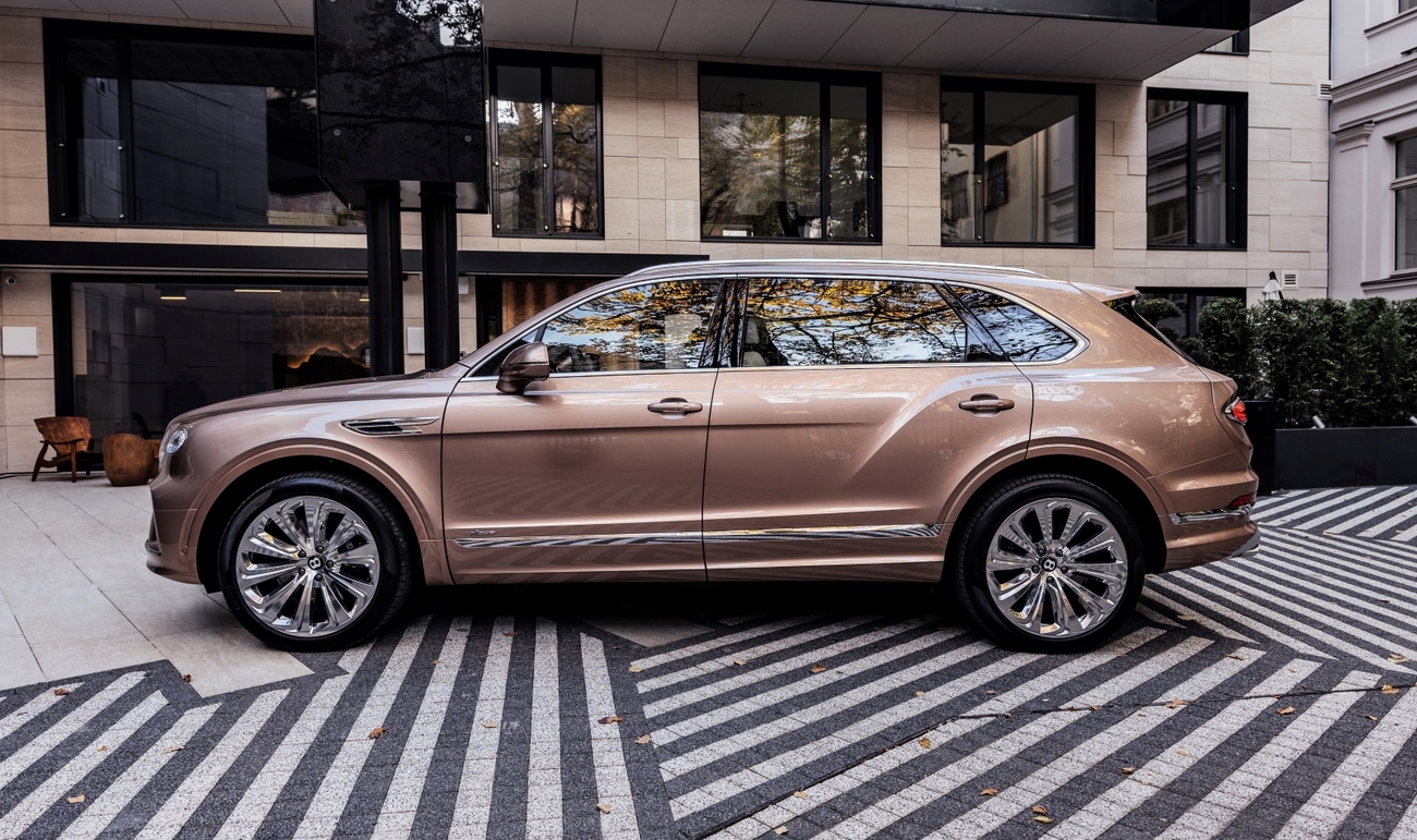 Bentley Bentayga / BENTLEY