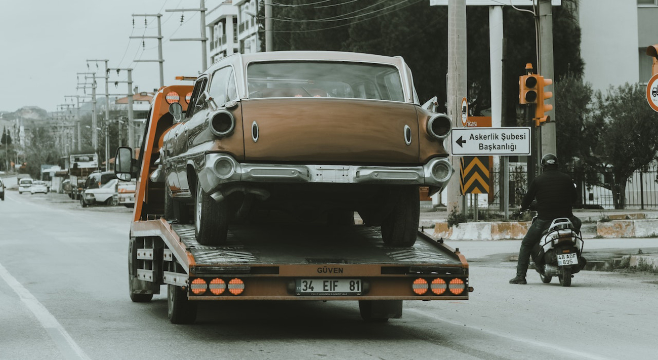Transporte de un vehículo / PEXELS Transporte de un vehículo / PEXELS