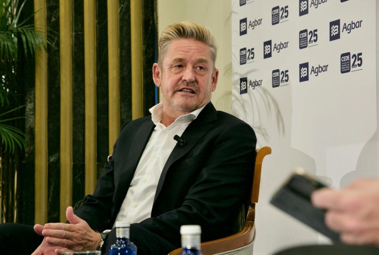 Wayne Griffiths participa en un acto de CEDE / CEDE