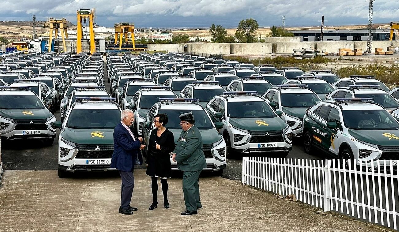 El motivo por el que los coches eléctricos de la Guardia Civil están aparcados 6 Motor16 Mas coches aparcados sin usar