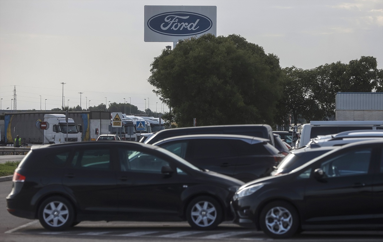 Planta de Ford en el polígono de Almussafes / ROBER SOLSONA / EUROPA PRESS
