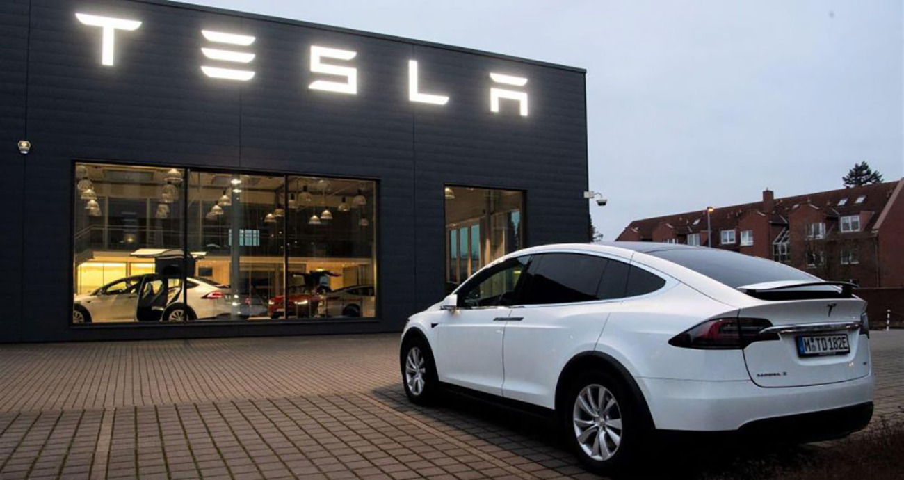 Un concesionario de Tesla / JULIAN STRATENSCHULTE / DPA Un concesionario de Tesla / JULIAN STRATENSCHULTE / DPA
