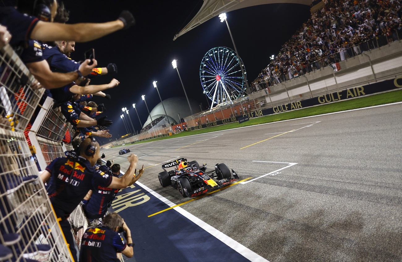 Verstappen entra en la meta en el GP de Bahrein / AFP7 / EUROPA PRESS