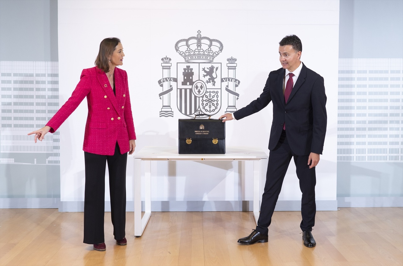 Héctor Gómez recibe la cartera de Industria de Reyes Maroto / ALBERTO ORTEGA / EUROPA PRESS