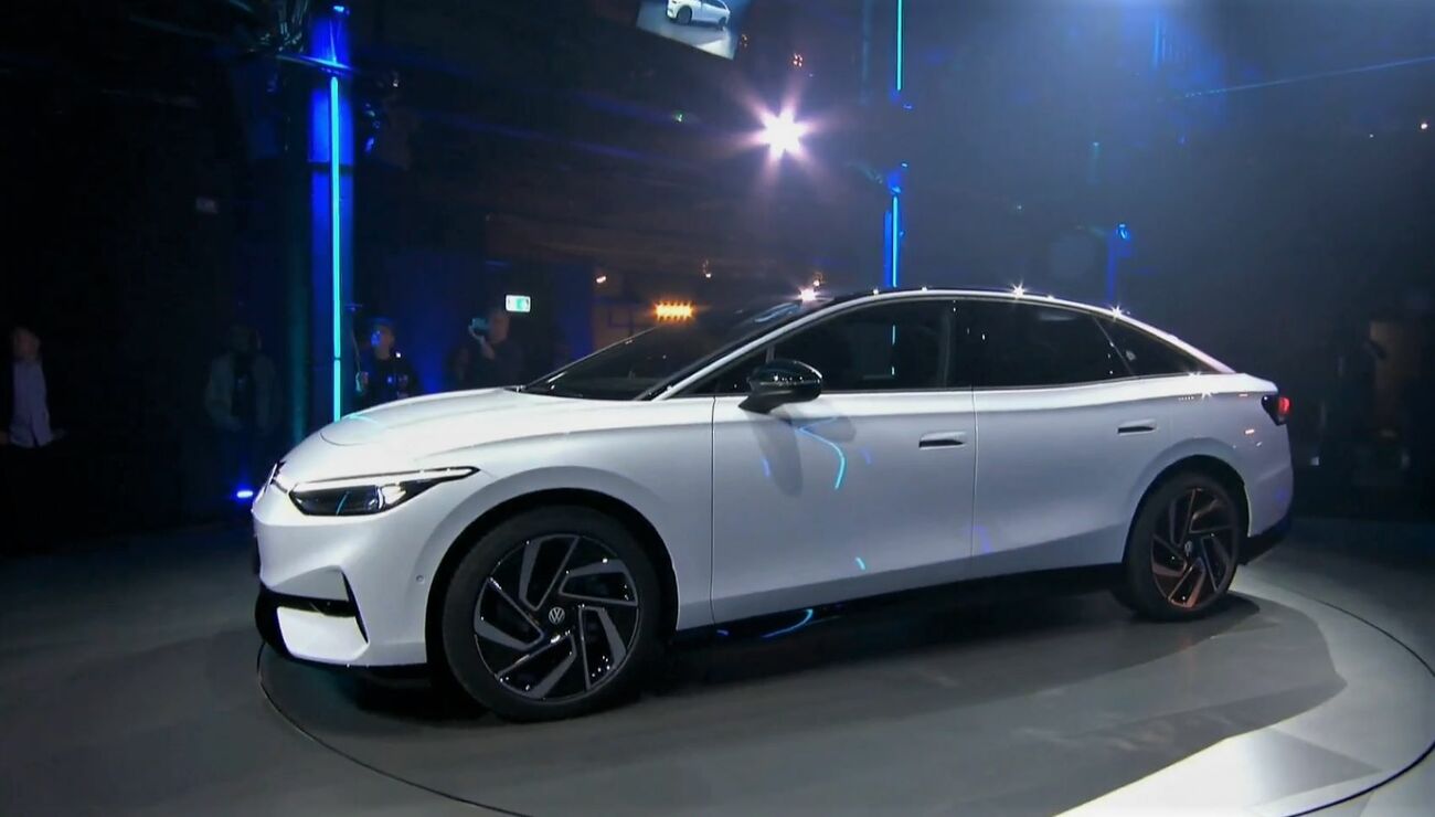 Nueva berlina eléctrica Volkswagen ID. 7 / VW