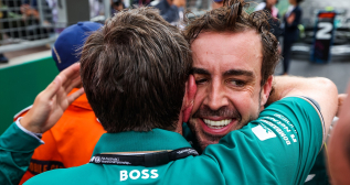 Fernando Alonso celebra su segundo puesto en Mónaco / FLORENT GOODEN / EUROPA PRESS