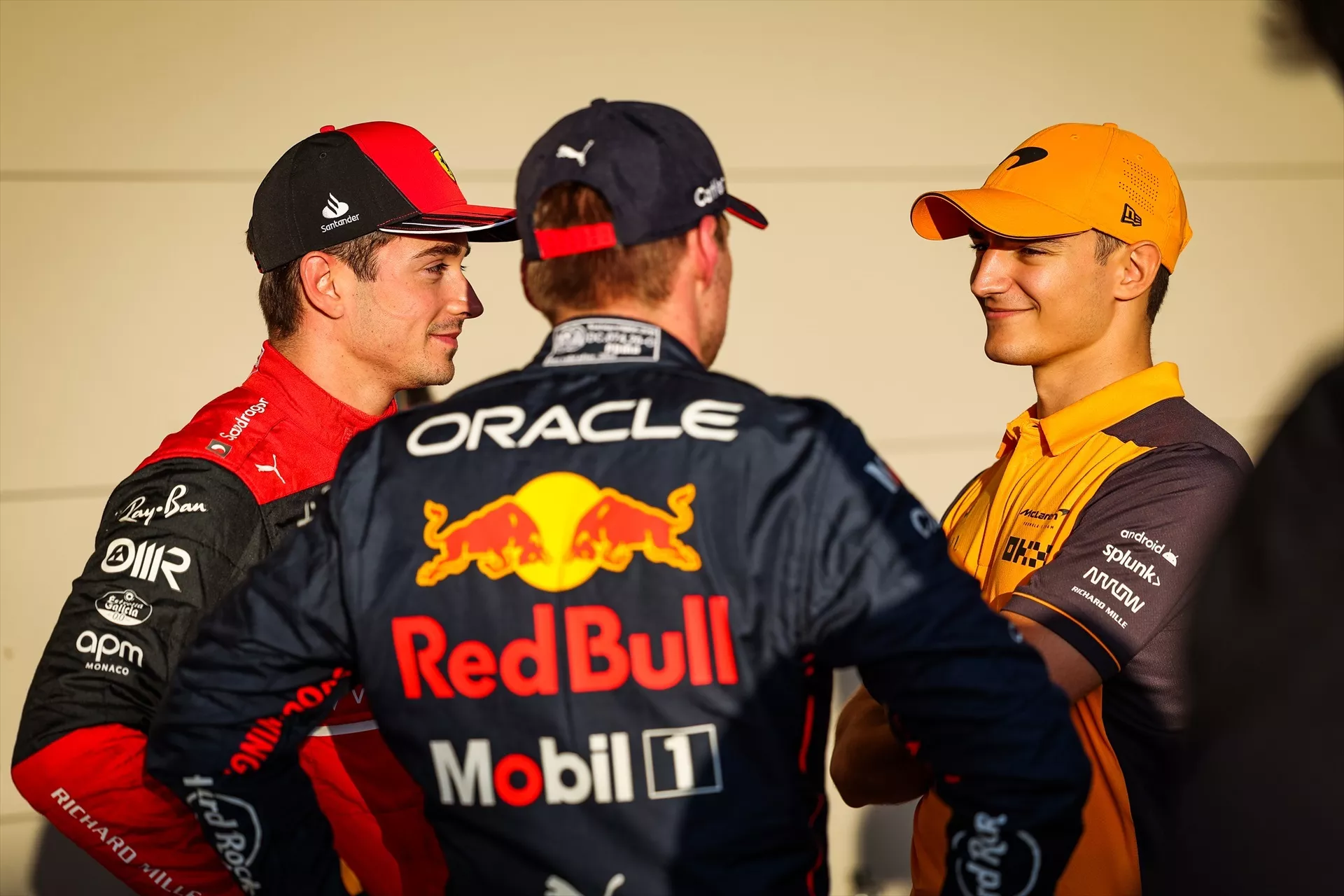 Palou (derecha) con Verstappen y Leclerc / FLORENT GOODEN / DPPI / EUROPA PRESS