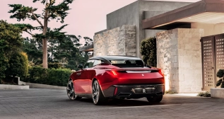 Parte trasera del Rolls Royce La Rose Parte trasera del Rolls Royce La Rose