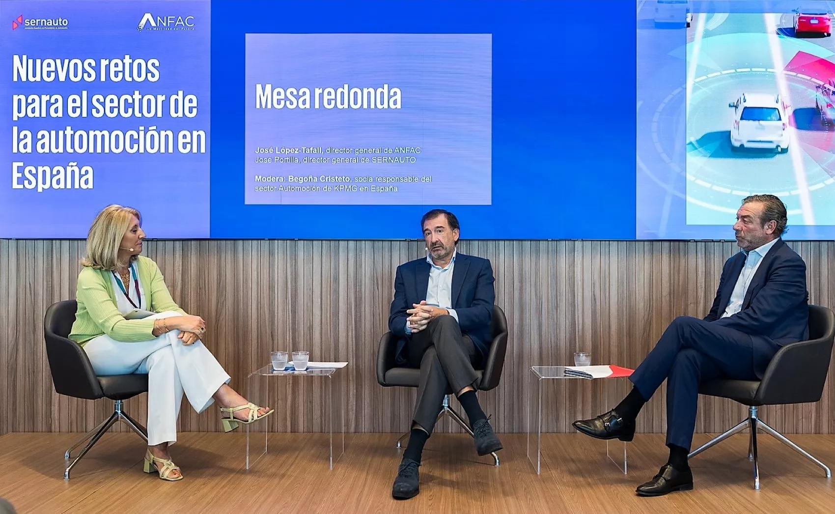 Begoña Cristeto (KPMG), José López Tafall (Anfac) y José Portilla (Sernauto) Begoña Cristeto (KPMG), José López Tafall (Anfac) y José Portilla (Sernauto)