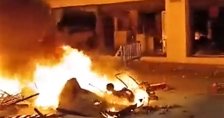 Ataque a un concesionario de Renault en Molins de Rei Ataque a un concesionario de Renault en Molins de Rei