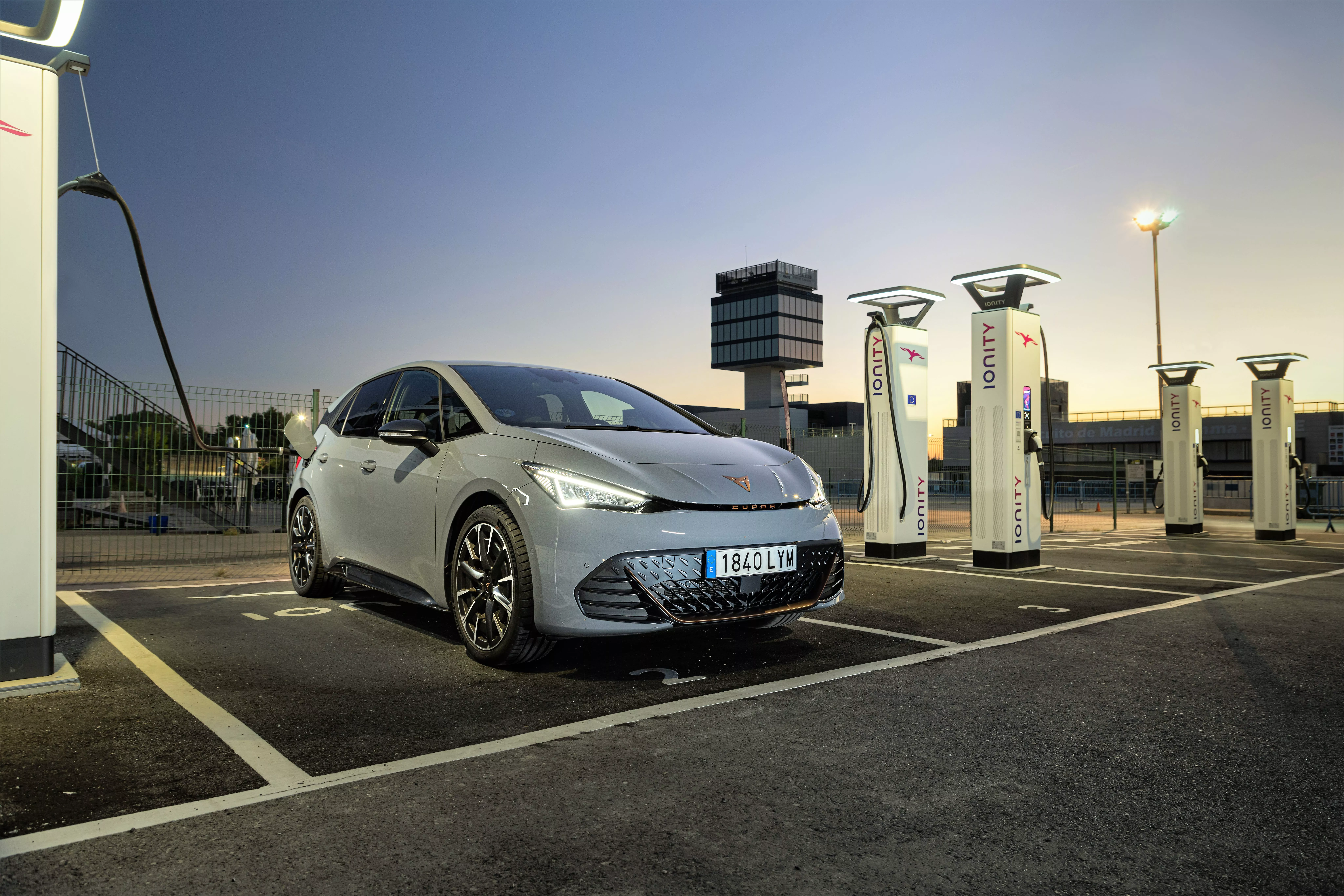 Cupra Born eléctrico en una recarga / CUPRA Cupra Born eléctrico en una recarga / CUPRA